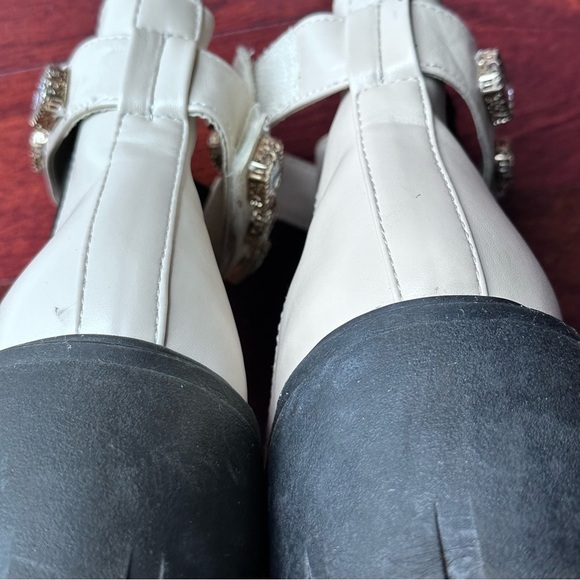 Chunky Chelsea Ankle Boots with Jewel Strap – Cream Pull On by Steve Madden 9.5 - Picture 3 of 10